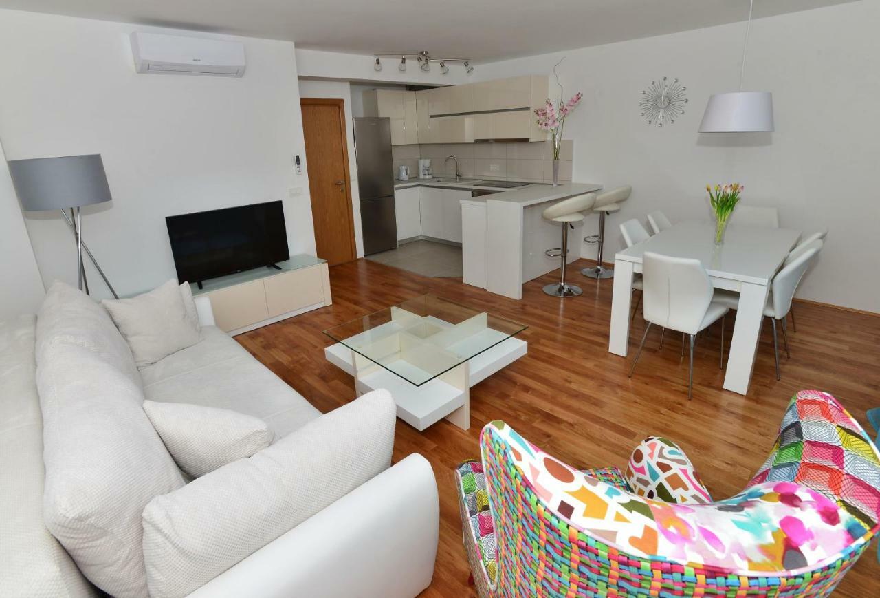 Apartman Dominik Макарска Экстерьер фото